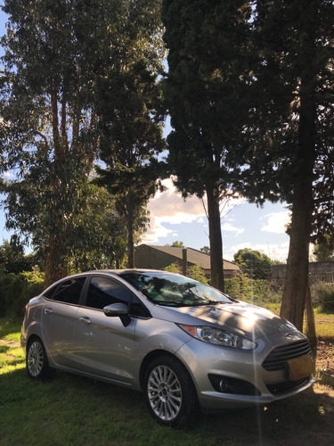 Ford Fiesta Kinetic Desing 4 Puerta Sedan