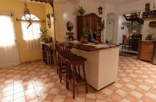 Imagen 10 de 30 de Excelente Casa De 4 Ambientes En Venta En Martinez!!