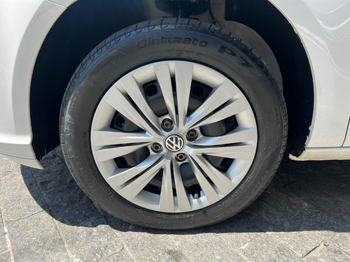 Volkswagen Voyage Volkswagen Voyage 1.0 MPI (Flex)