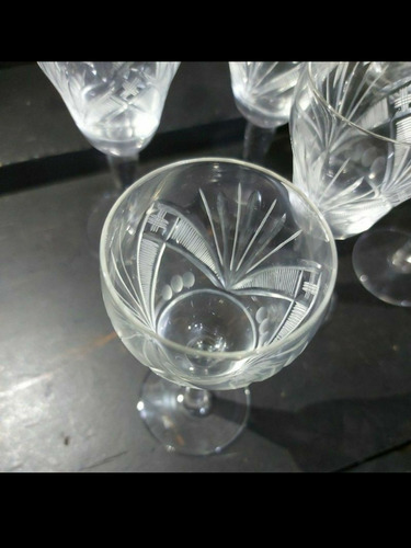 Imagem 6 de 9 de Taça Cristal Licor 6 Unidades 100ml Lapidado A Mão Antigo