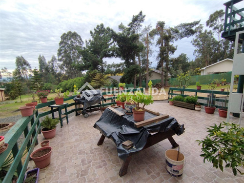 Casa En Venta De 4 Dorm. En Algarrobo