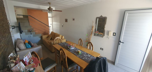 Imagen 5 de 14 de Duplex 3 Ambientes, 2 Baños, Cochera, Jardin Y Parrilla, La Plata, Permuta Por Ph !