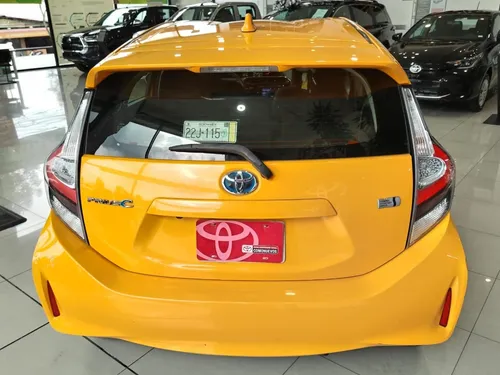 Toyota Prius 2021