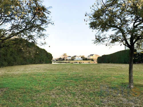 Imagen 2 de 4 de Venta Lote Castores Ii Vista Al Lago Principal De Nordelta - Tigre