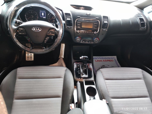 Imagem 4 de 6 de Kia Cerato 2.0 Aut