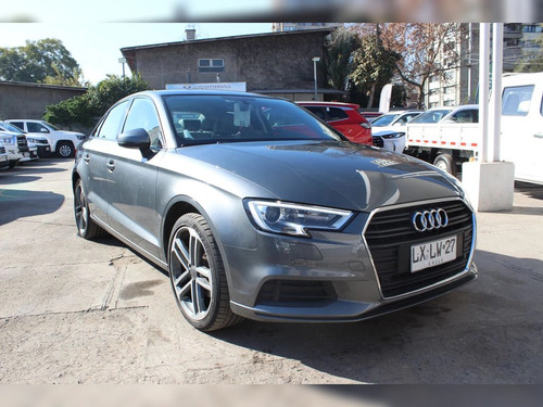 Audi A3 35 TFSI 1.4 AT