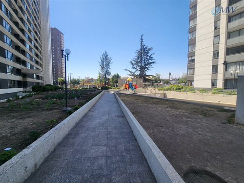 Departamento En Venta 2d 2b Metro Carlos Valdovino
