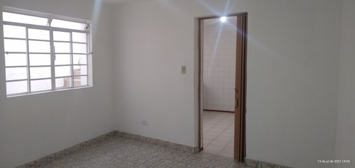Imagem 4 de 14 de Quarto/cozinha/banheiro/lavan -metro Conceição-jabaquara