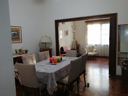 Imagen 12 de 30 de Casa 4 Dorm. Venta Malvin Barbacoa Cerrada Fondo
