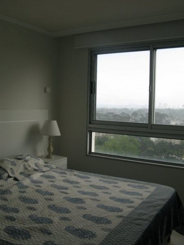 Venta De Apartamento 2 Dormitorio Y Medio En Brava