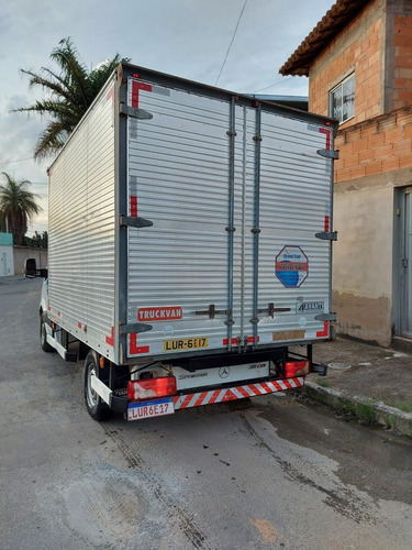 Imagem 3 de 15 de Caminhão Baú Mercedez Bens 311 Cdi Street 2016.