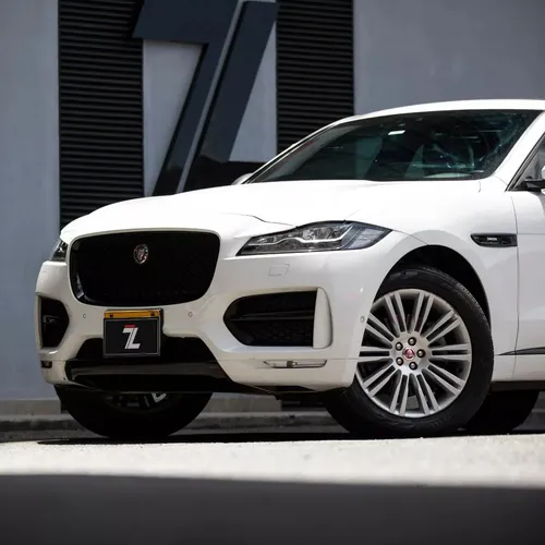 Jaguar F-PACE 3.0L V6 S/C R-Sport 3.0
