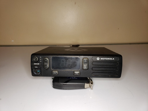 Radio Motorola Dem300 Uhf Con Micrófono  Dem 300