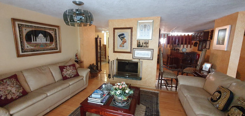 Imagen 9 de 14 de Residencia En Venta Con Acabados De Lujo & Jardín