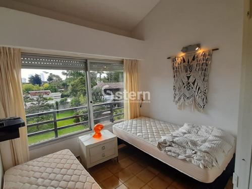 Imagen 9 de 13 de Venta Apartamento 3 Dormitorios, Playa Mansa, Punta Del Este