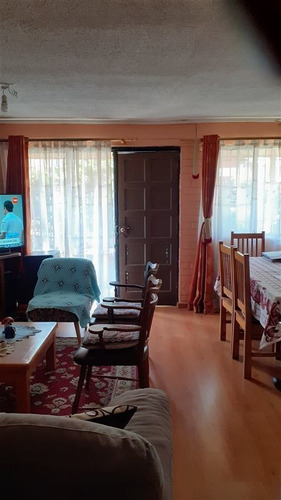 Casa En Venta De 5 Dorm. En Peñalolén