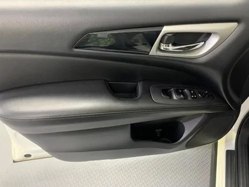 Nissan Pathfinder Sense