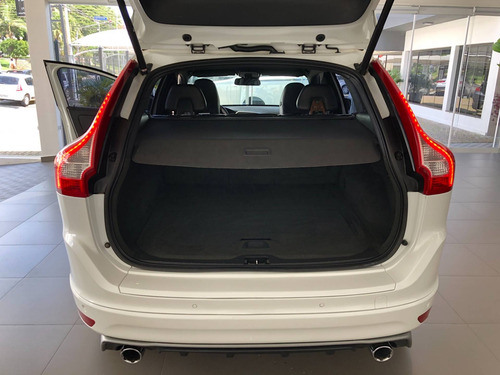 Volvo Xc60 2.0 T5 R Design Turbo Gasolina 4p Automático