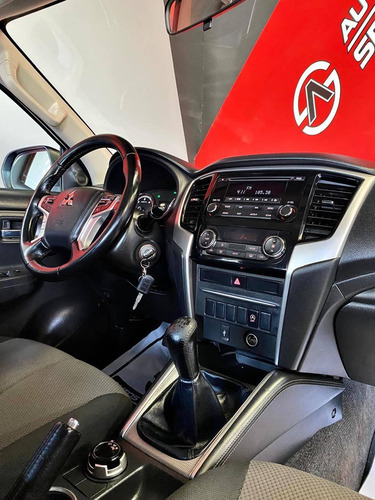 Mitsubishi L200 2.5 Di-D Cabina Doble 4X4 At