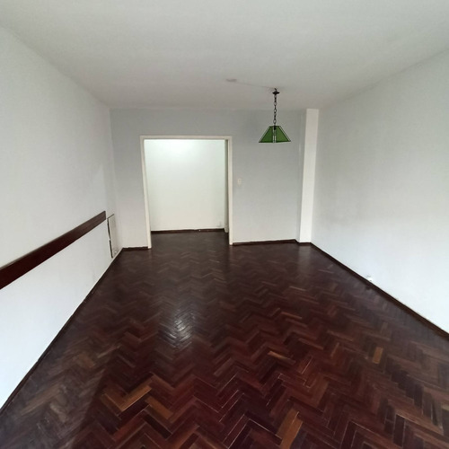 Imagen 5 de 14 de Buen Apartamento Céntrico Muy Cómodo, Alquilo O Vendo