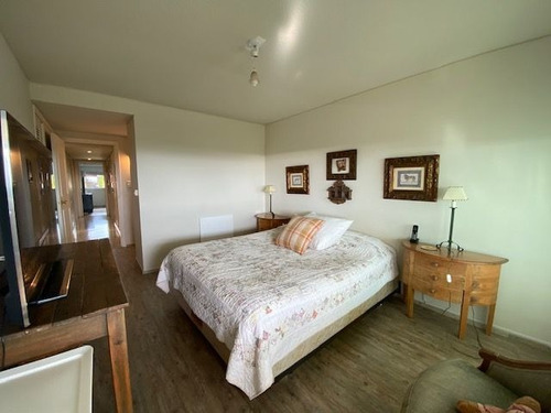 Imagen 13 de 29 de Apartamento En Venta De 2 Dormitorios En Playa Mansa (ref: Lij-5715)