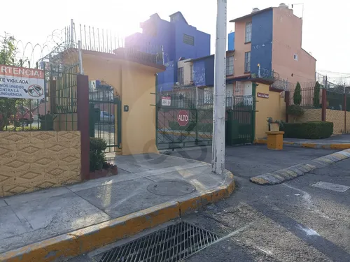 Casa En Venta En Fuentes De San José