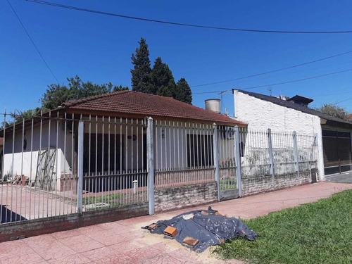 Imagen 1 de 14 de Casa En Longchamps 3 Amb Con Escritura A Cuadras De Espora