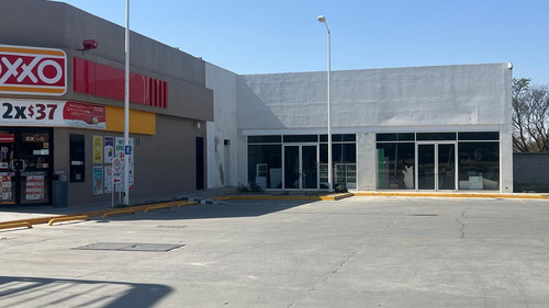 Local En Renta León, Gto. Paseo De Jerez, 210 M2