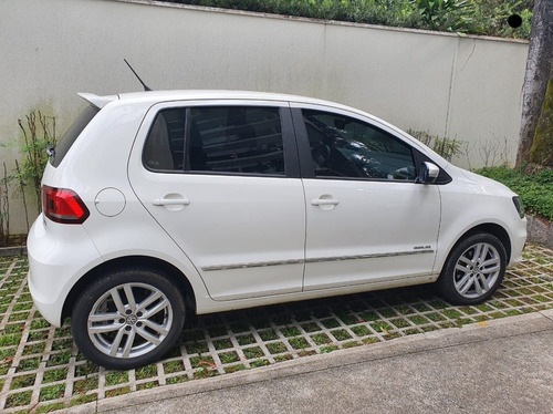 Volkswagen Fox 2014 1.6 Vht Highline Total Flex 5p