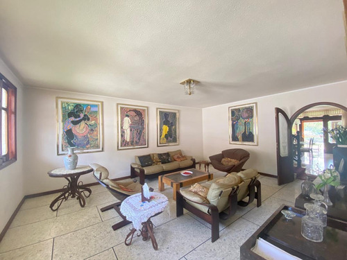 Imagen 7 de 24 de Venta De Casa En Santa Paula | J24