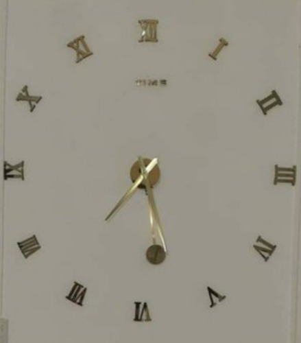 Reloj 3d  Romano Dorado