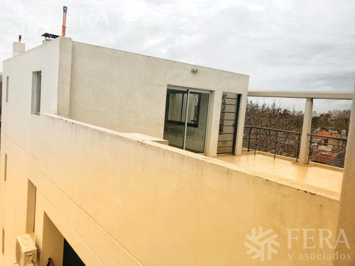 Imagen 11 de 12 de Venta De Departamento De 2 Ambientes Con Balcón Y Cochera Descubierta En Bernal Este (28294)