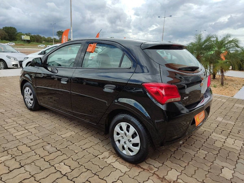 Imagem 14 de 15 de Chevrolet Onix 1.0 Mpfi Joy 8v Flex 4p Manual