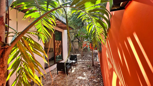 Casa De Una Planta En Aldea Kiin Con Terreno Doble ¡exclusiva Oportunidad En Puerto Morelos!