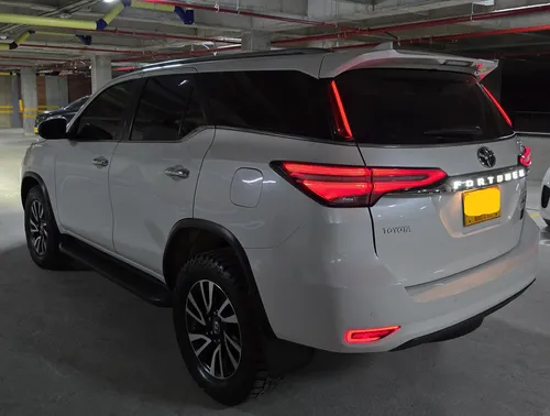 Toyota Fortuner Srv 2.4 4x2 Diesel