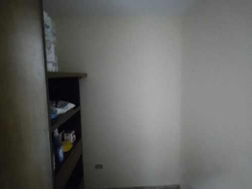 Renta Exclusivo Departamento, Amplio, Cómodo, Bien Ubicado Y De Lujo, Con Terraza, 3 Recámaras Con Closet Y Baño Cada Una, Solo 3 Unidades, Tercer Nivel Premium, Renta Ejecutiva, Cocina Integral.