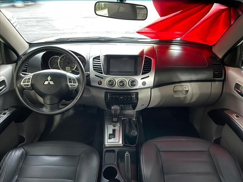 Imagem 8 de 8 de Mitsubishi L200 Triton L200 Triton Hpe 3.2 Cd Tb Int. Diesel