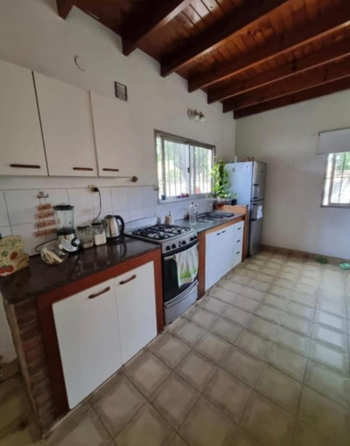 Hermosa Casa En Esquina!