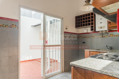 Imagen 2 de 10 de Casa Ph De 3 Ambientes Con 2 Patios