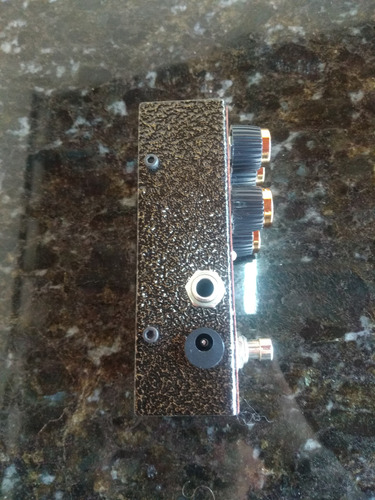 Brown Sugar Da Aura, Pedal Tipo Marshall Só Testado Na Caixa Marrom-claro (Usado)