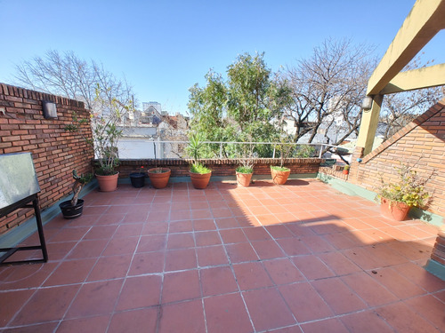 Triplex De 3 Dormitorios Con Dependencia. Patio Y Terraza