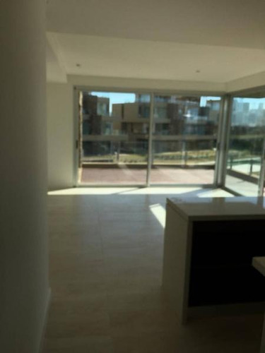 Imagen 12 de 23 de Triplex Con Terraza En Castaños, Las Piedras, Nordelta.
