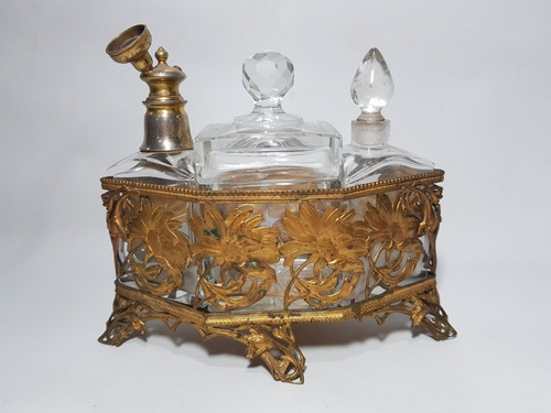 Imagen 1 de 10 de Antiguo Set Francés Perfumería Frascos Broncería Mag 58015