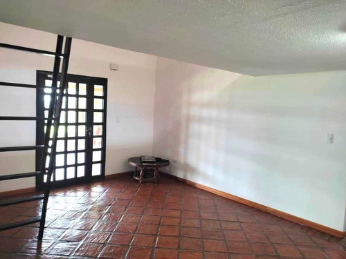 Imagen 17 de 25 de Casa En Venta Urb Oripoto El Hatillo