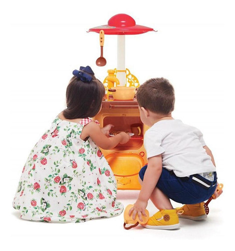 Toy Kitchen Sítio Calesita Tateti 1306, color marrón claro