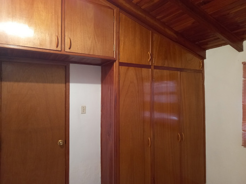 Imagen 7 de 12 de Casa Con Distinguida Amplitud, Elegante Cocina Empotrada, Acabados De Primera. Circuito Cerrado. # 22-7504
