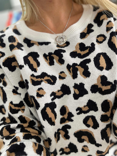 Imagen 4 de 10 de Sweater Animal Print Mujer