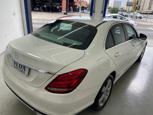 Mercedes-Benz Classe C 2.0 Avantgarde Turbo 4p