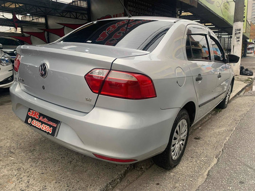 Imagem 6 de 11 de Volkswagen Voyage 2013 1.6 Vht Total Flex 4p