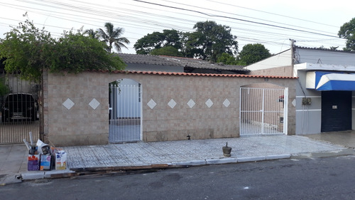 Casa Terrea 3 Qts 250m2 Resende